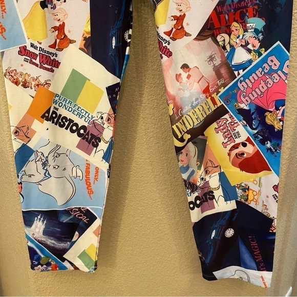 NWT~DISNEY Classic Sleeping Beauty, Snow White, Dumbo, Etc..Graphic Leggings-S - Picture 3 of 8